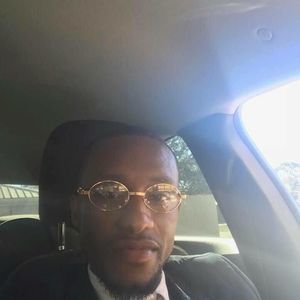 Meet your Posher, D-nell